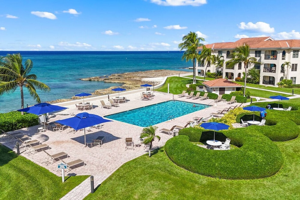 New Remodel Ocean View Pool 75 TV Sleeps 6