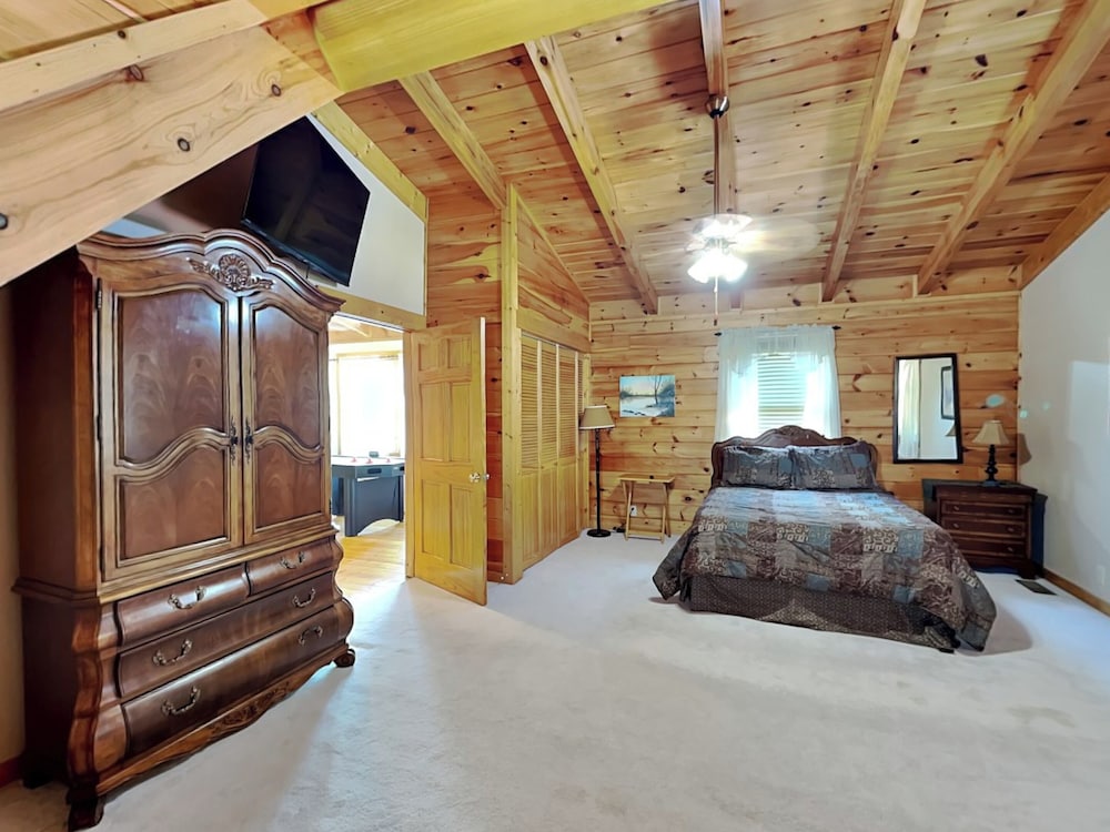 Pinnacle Place by Jackson Mountain Rentals