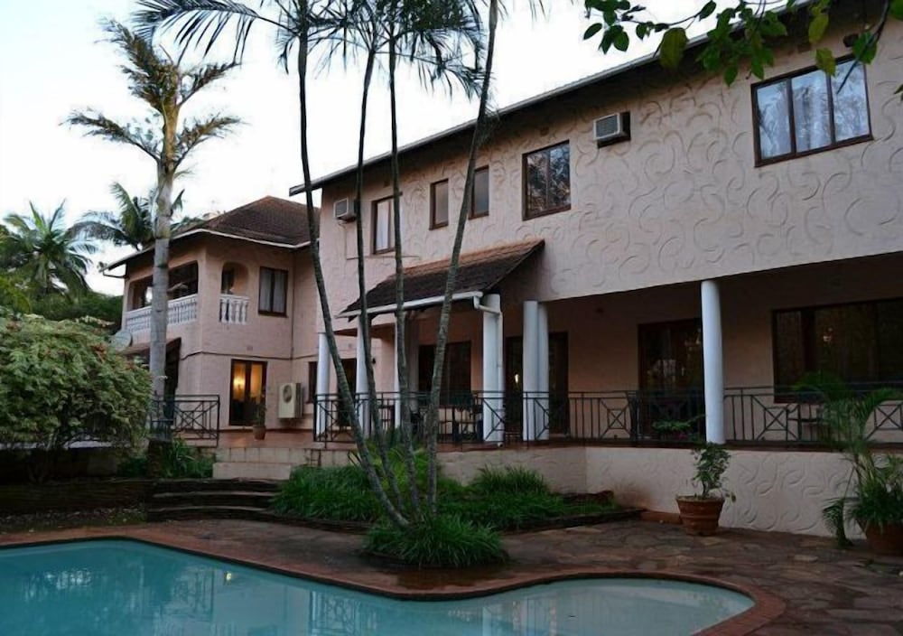 Canefields Country House