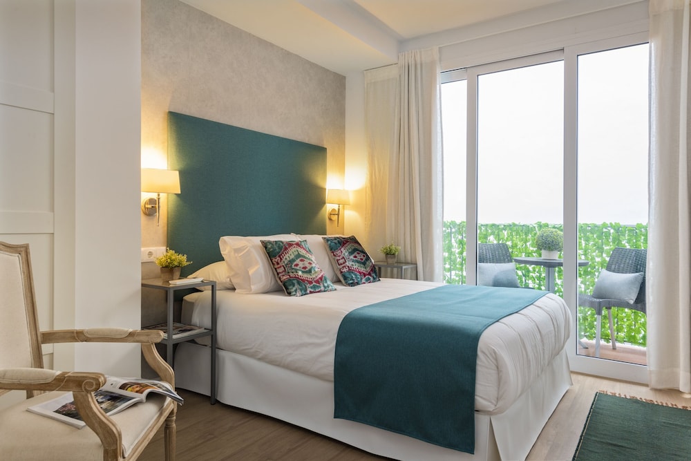 2 Bd Apartment in the Center of Seville Baños II view 5