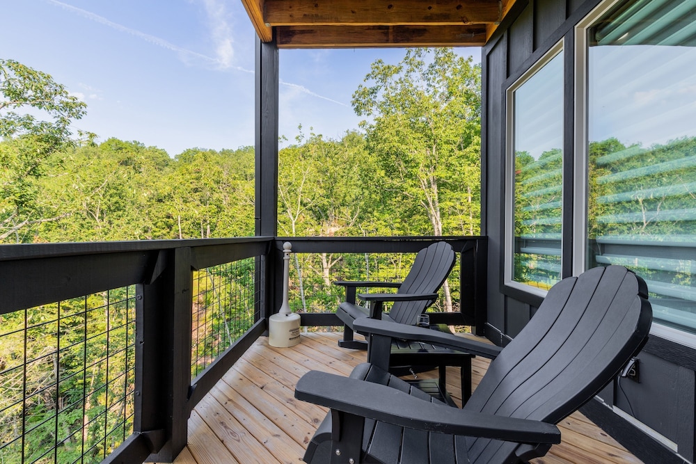 Rambling Ridge Lodge Endless Amenities Fun Indoor Pool Hot Tub A Arcade Game Room