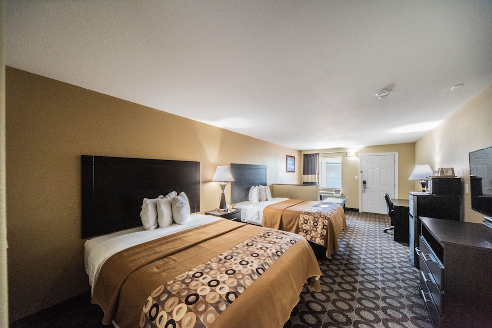 Relax Inn & Suites