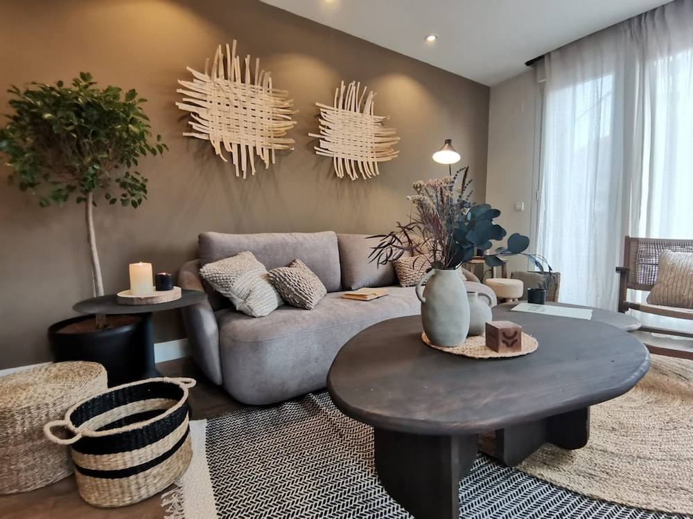 Ronda - 1 Bedroom and Terrace in Malasa a