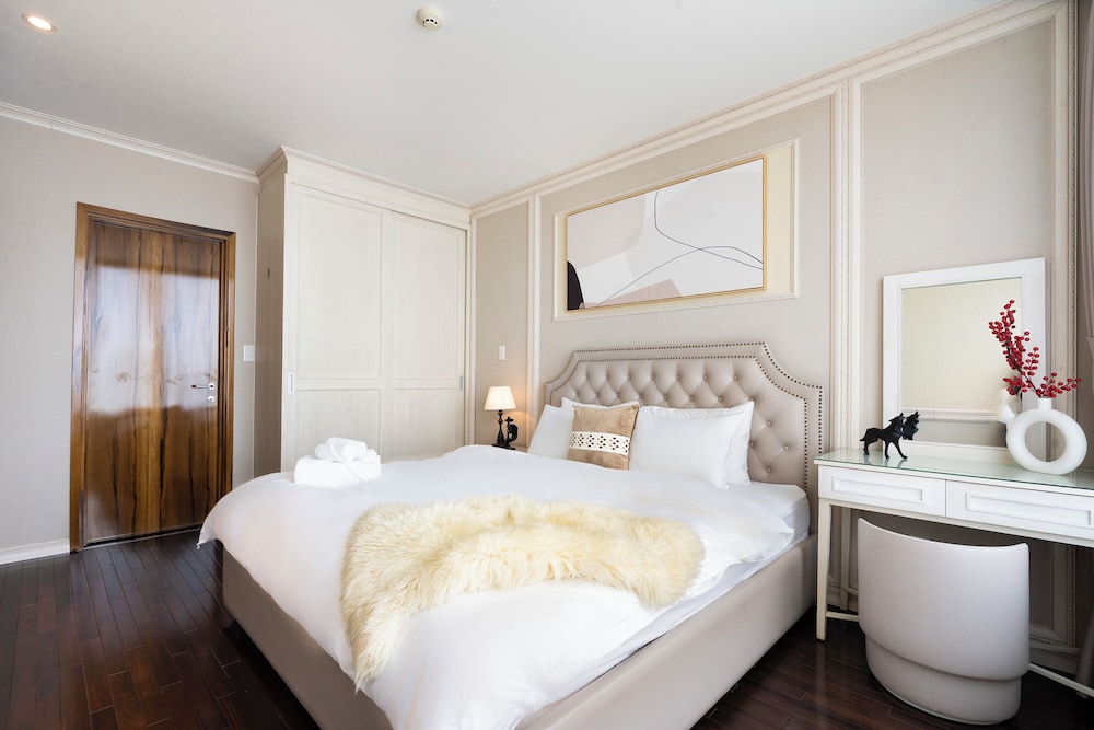 Luxury Condotel Luminous Leman