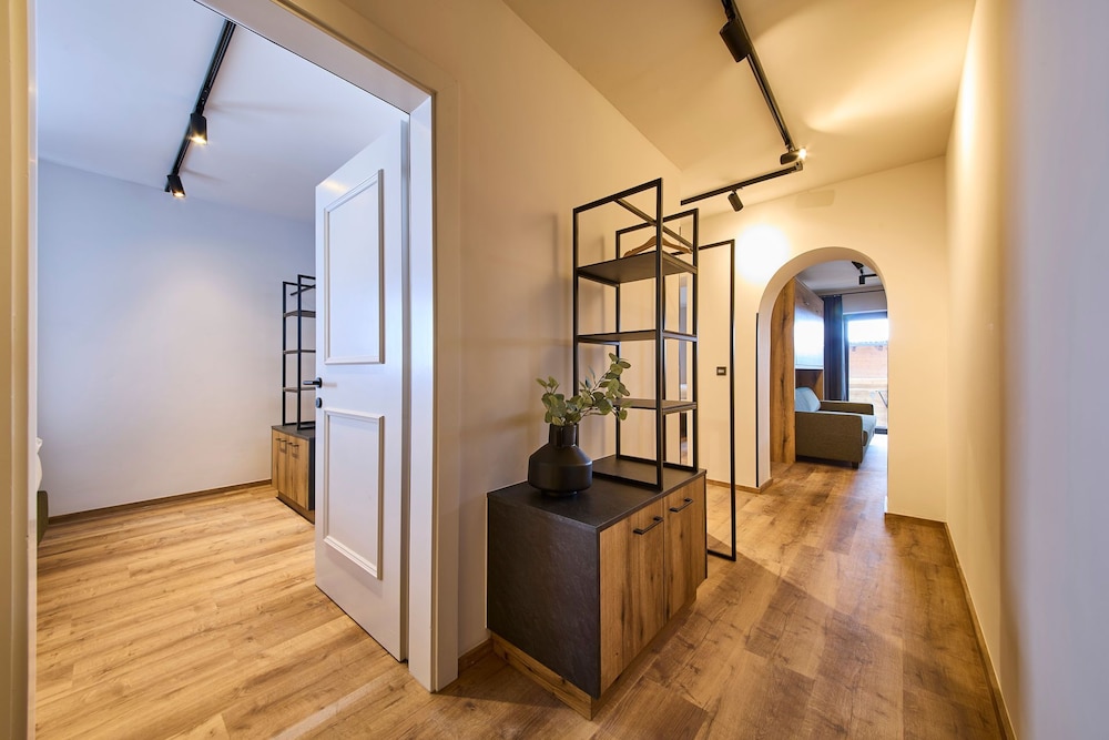MiLa Apartments