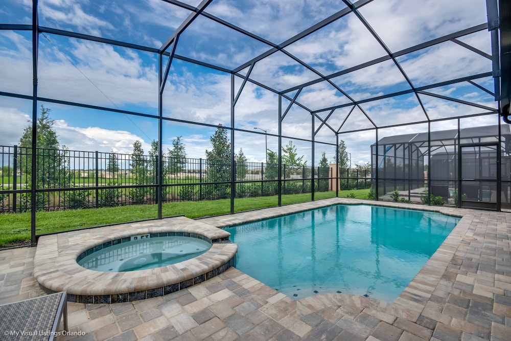 9 Bed 6,5 Ba Villa Games, Pool & Spa
