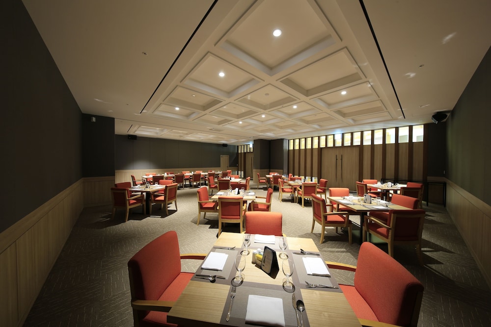 Booyoung Hotel & Resort