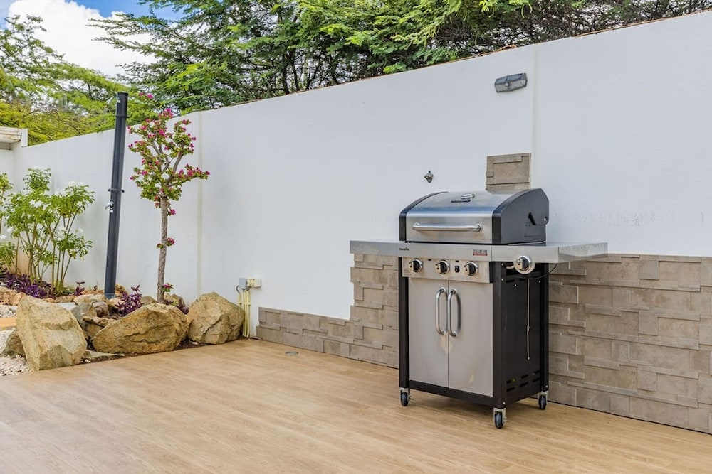 Boca Catalina Apt 3 Boca Catalina-1 Bed-full Kitchen Steps to Beach