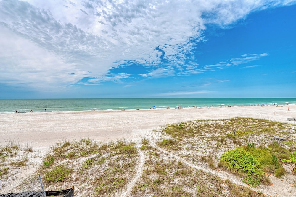 Anna Maria Island Beach Happy-direct Beach Front-1br-1br