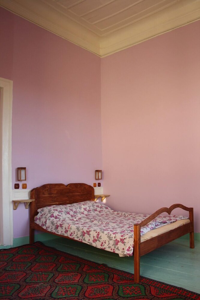 Lotus Garden Hostel - Image 20