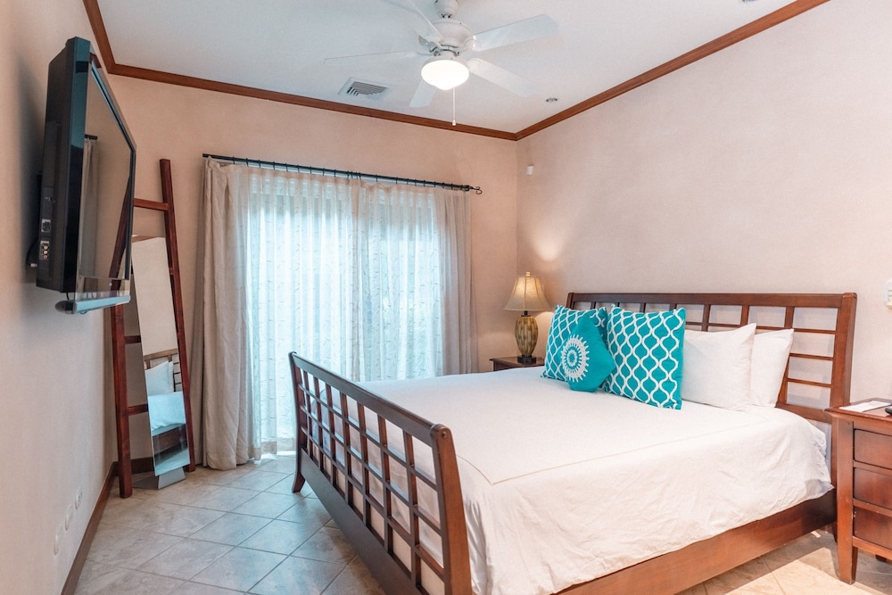 CR Luxury Veranda 3H 1 Bdrm