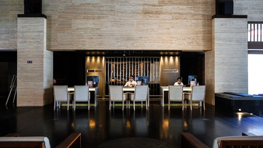 Conrad Bali - Image 2