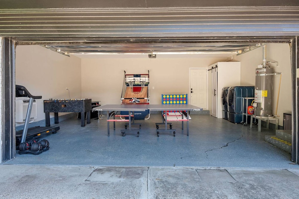 Play Stay Dallas Home w Gym Gameroom Wifi