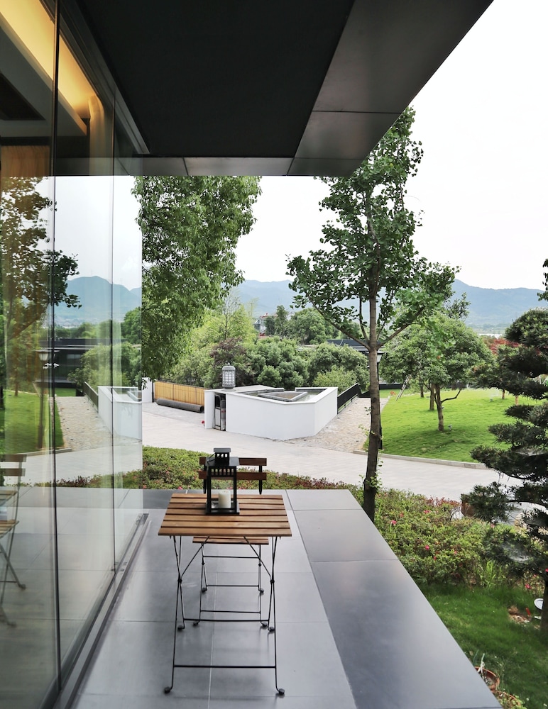 GoNative Boutique House Bamboo Whisper
