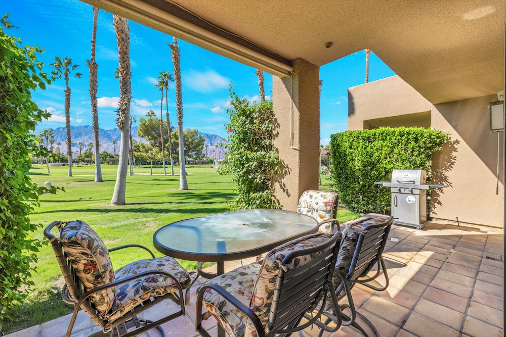 Isleta Vista Getaway