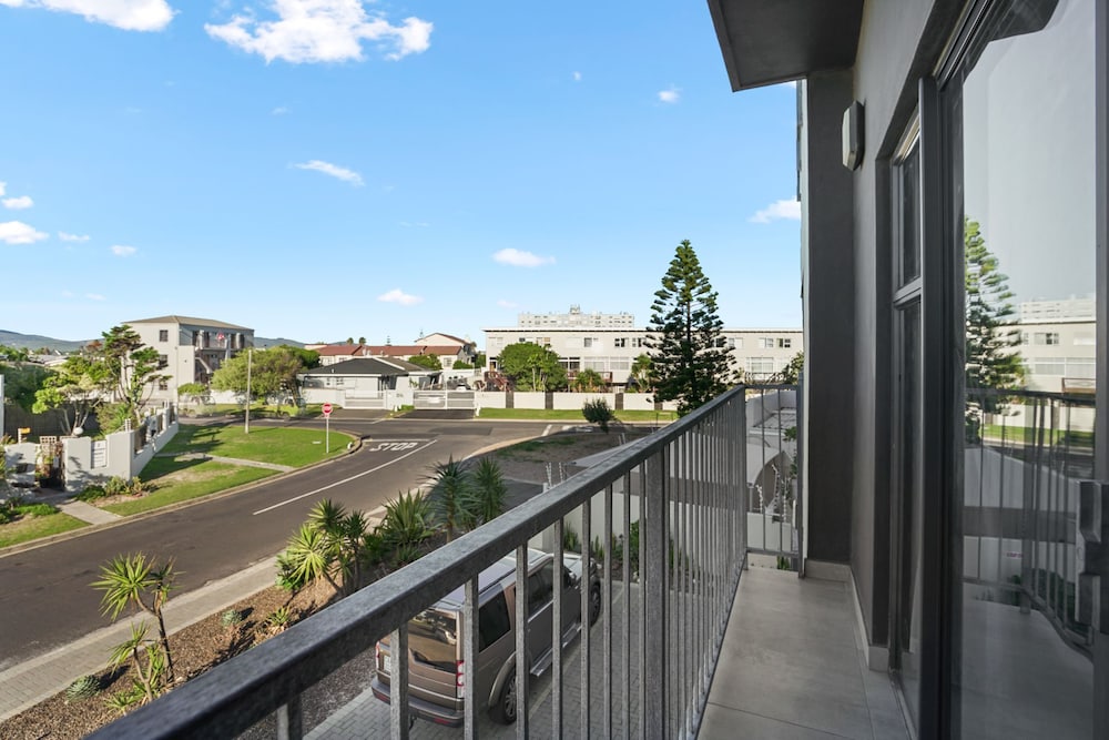 Blouberg Mews