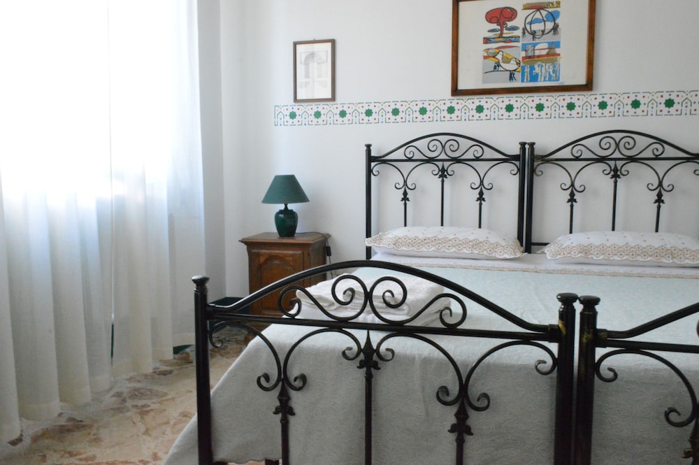 Alma Mater B&B