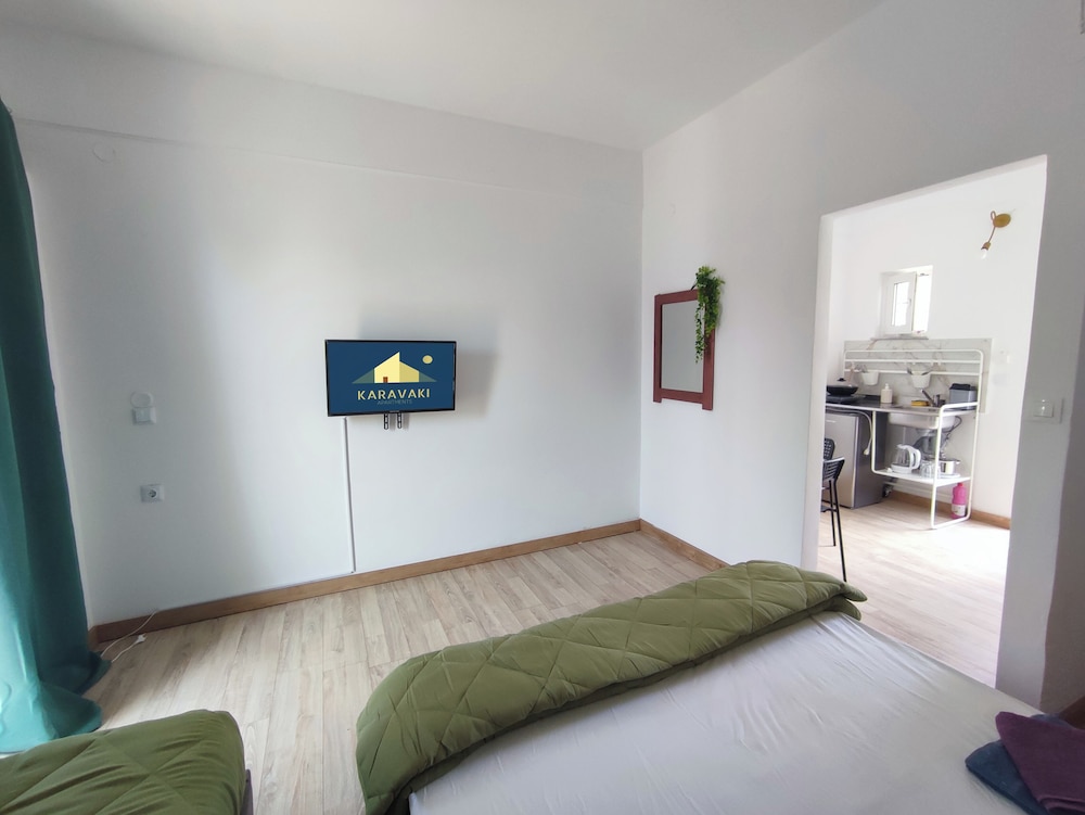 Karavaki Apartments