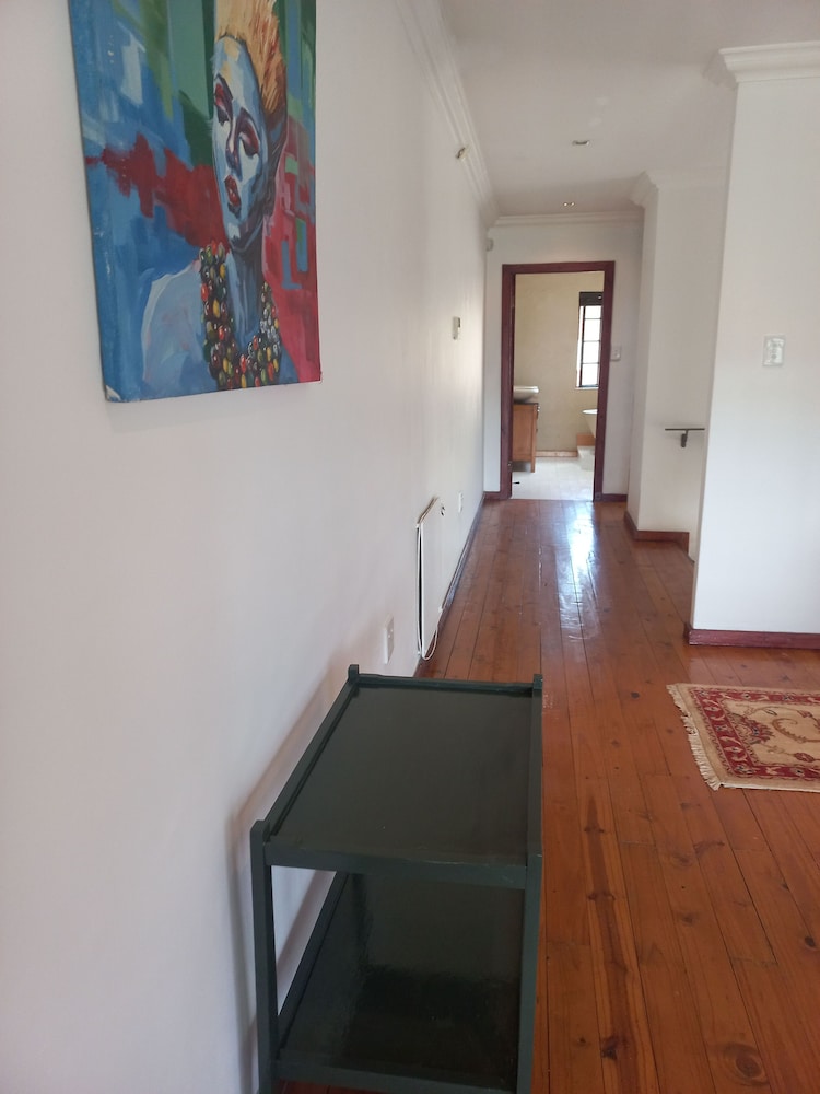 Jakes's Place Modern Comfortable & Sunny 3-bedroom House in Kensington