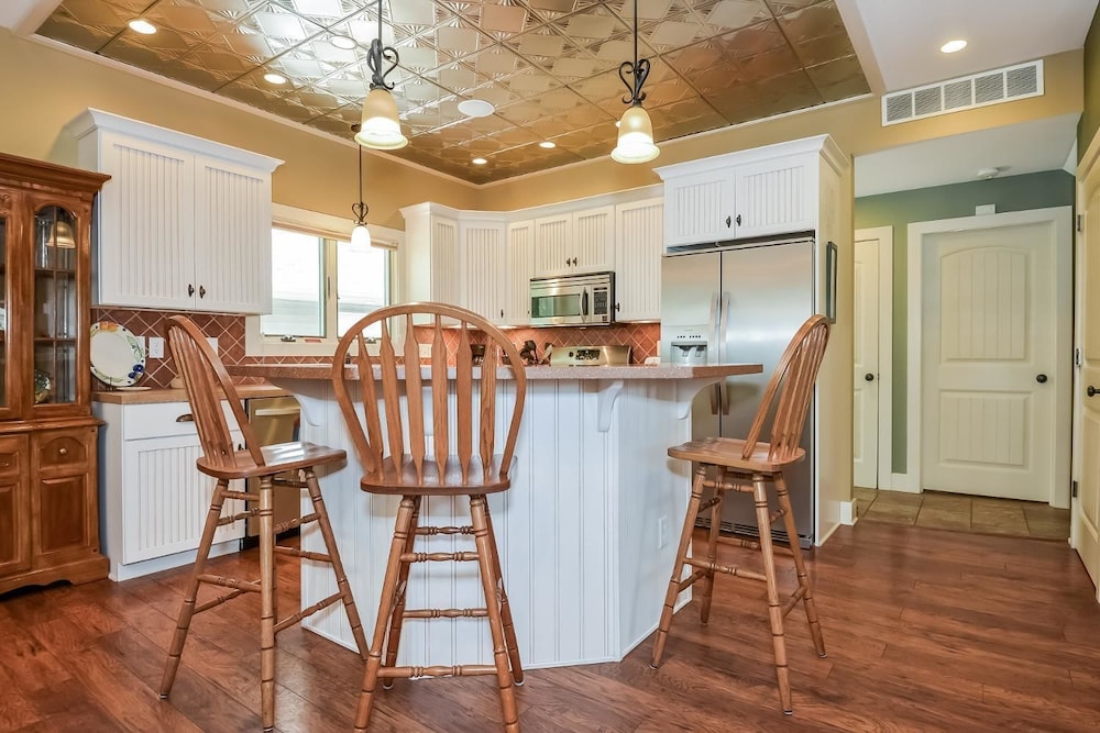 Goshorn Lake Cottages