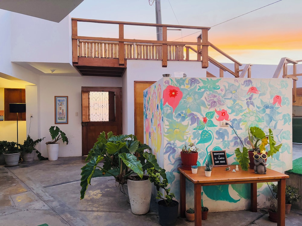 El Templo Surf House