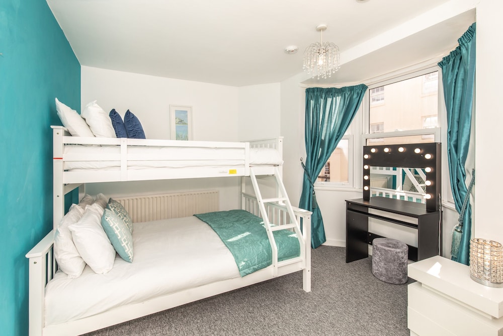 St Margarets Place Townhouse