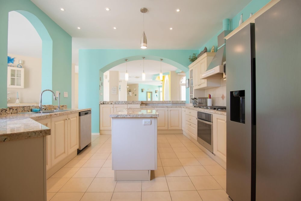 This One of a Kind Amazing Aruba Beach House