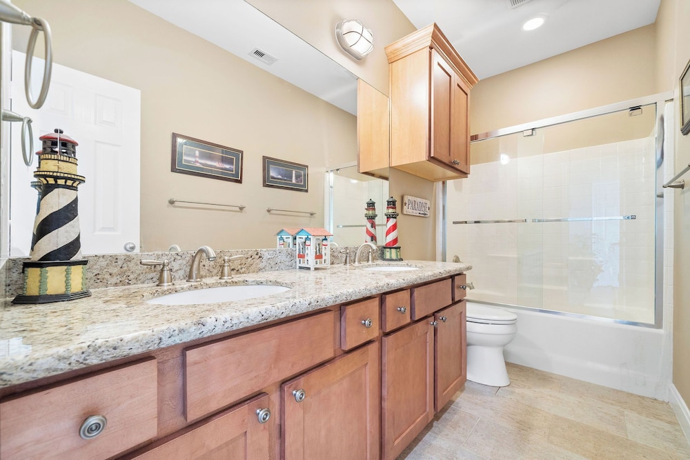 Beach Heaven by Ryson Vacation Rentals