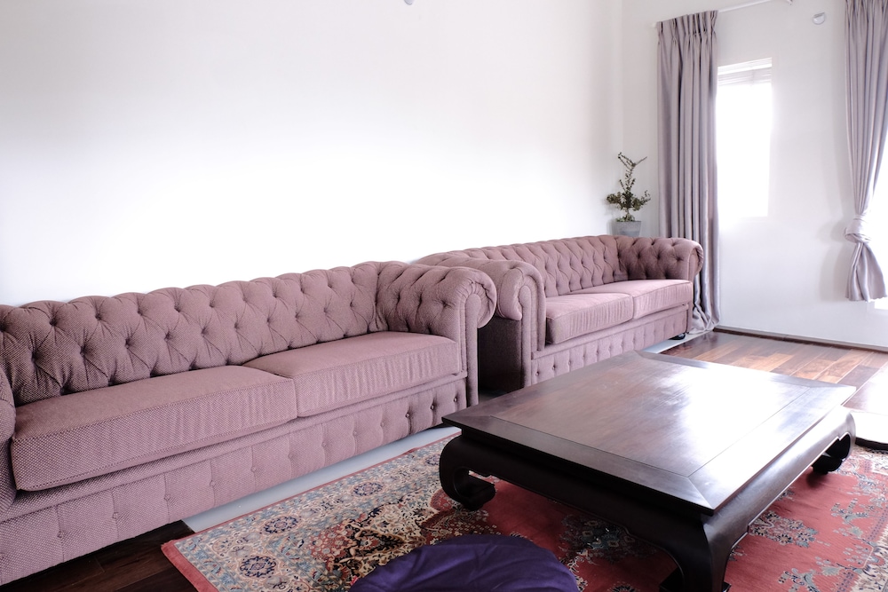 Lu Tan Residence
