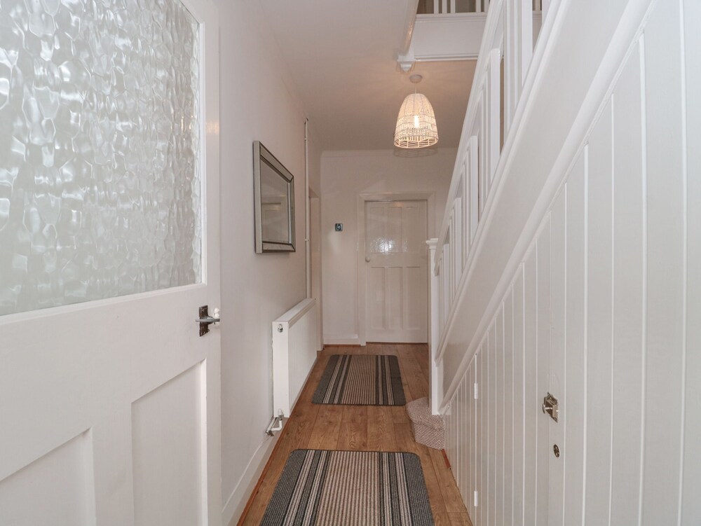 2 Moorlands