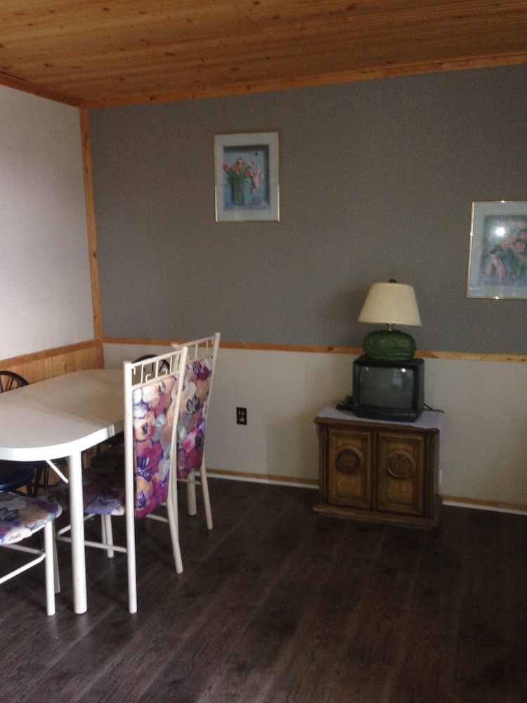 Edgewater Resorts - Edgewater Cottages
