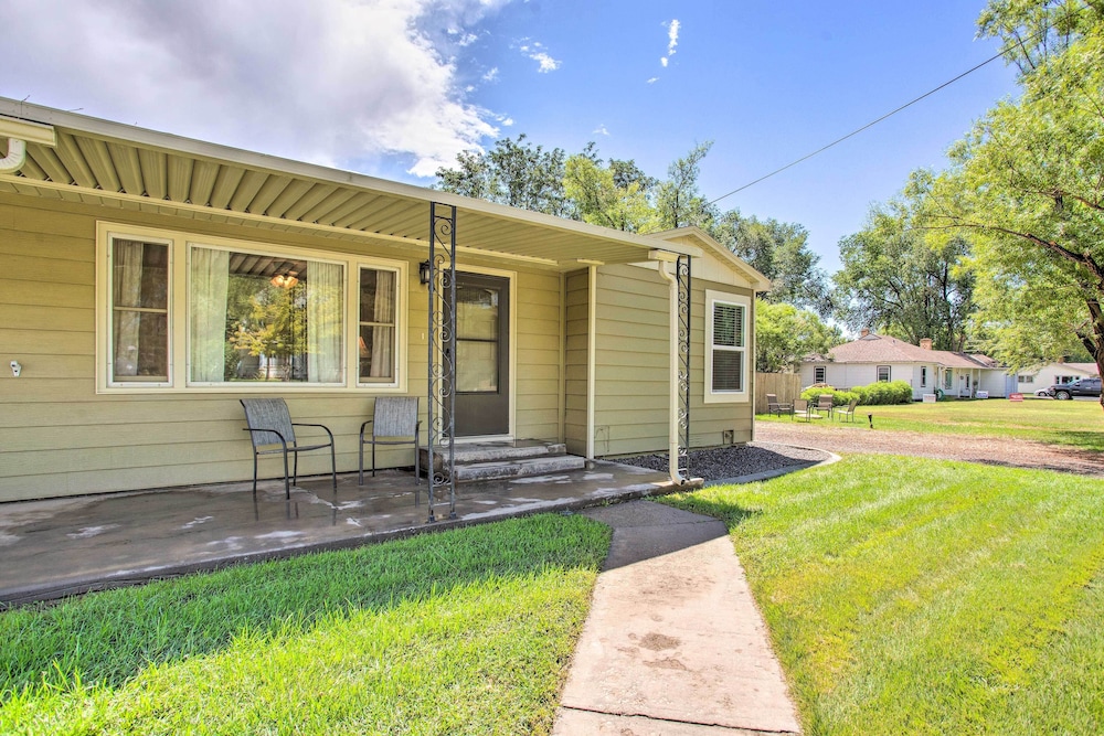 Well-appointed Fruita Townhome: Hike & Bike Nearby view 2