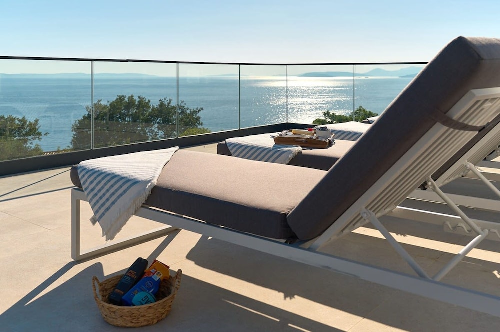 Villa Sunset - Luxury Adriatic Sea View Estate