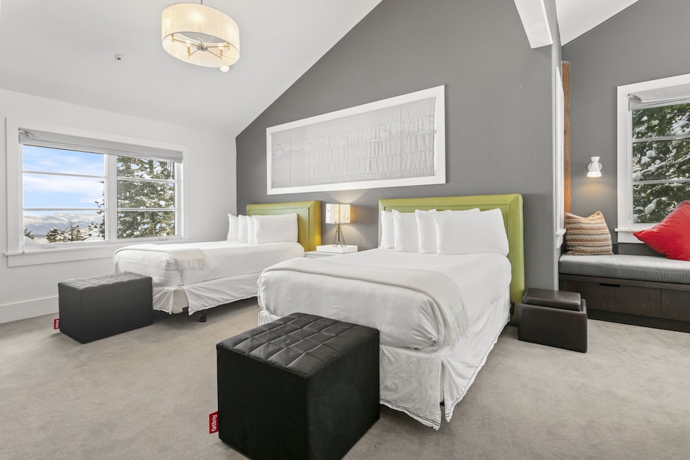 6977 Silver Lake Drive - 5 Bedroom Private Home with Hot Tub 5 Home