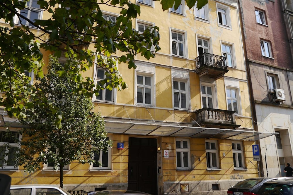 Studio Rental Central Warsaw view 5