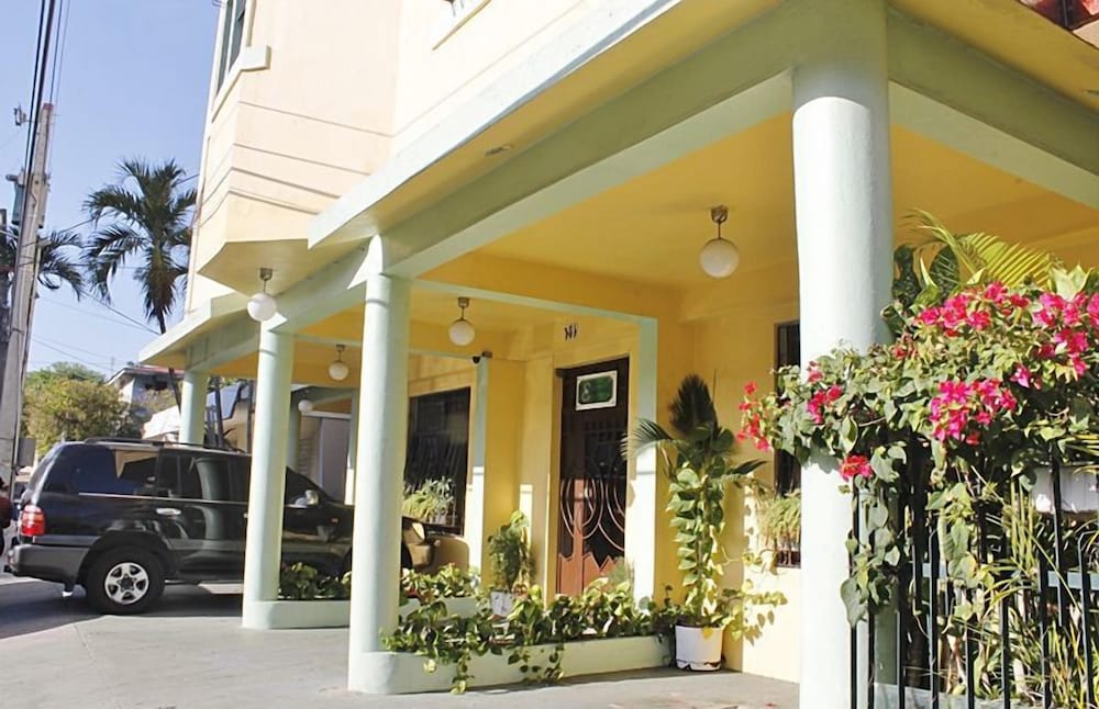 Hotel Esmeralda Guest House