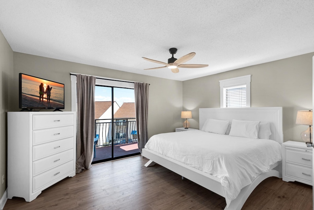 Costa Vista Townhouse #9