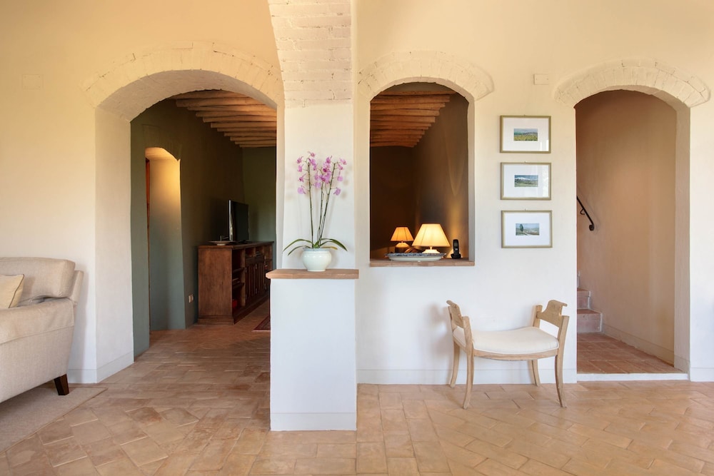 Fattoria Valtellina by Boutique Tuscany