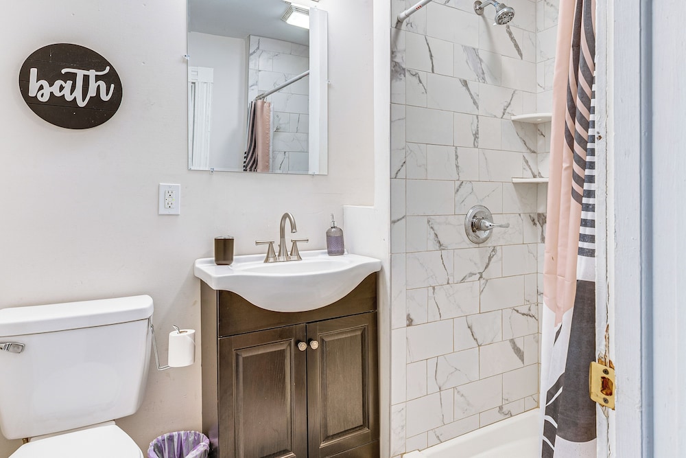 1 Block to Main Street: Dtwn Stroudsburg Townhome!