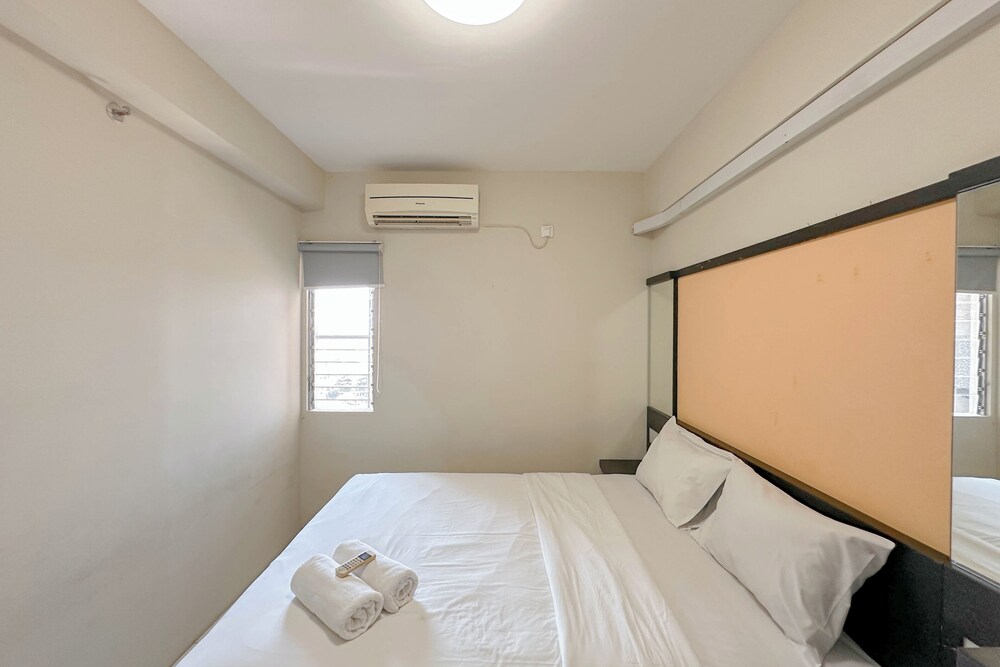 Strategic 2Br Apartment Near Its Campus At Dian Regency
