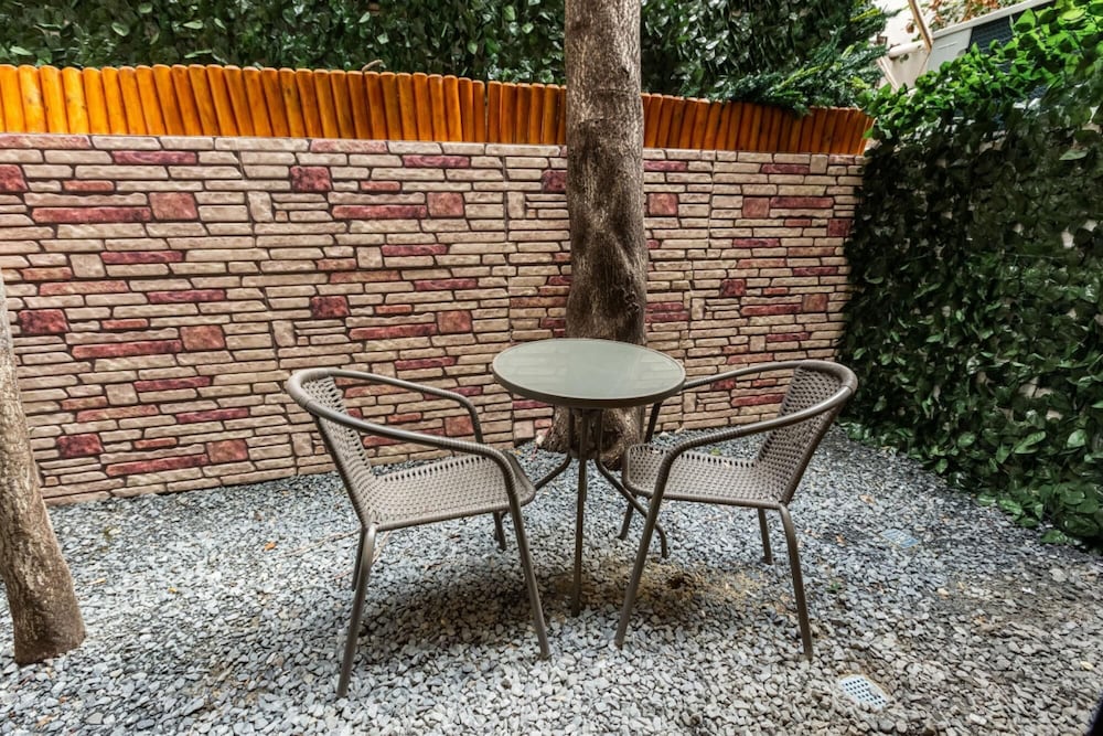 Missafir Distinguished Flat With Backyard in Sisli