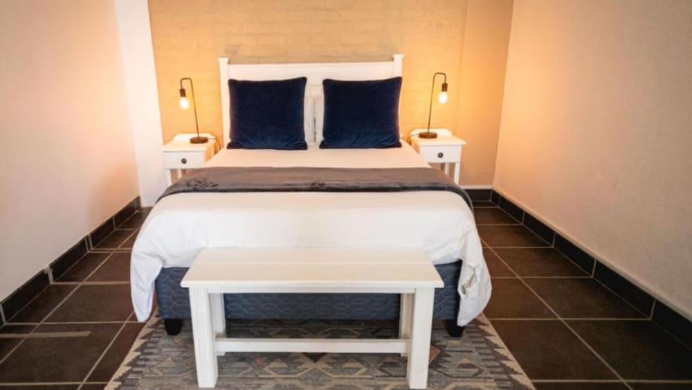 Four Seasons Struisbaai