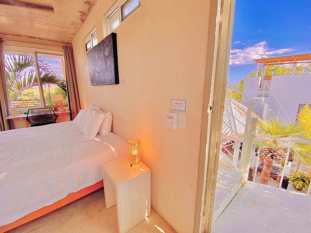 Perro Surfero Hotel Boutique - Todos Santos, BCS