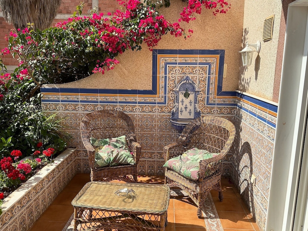 Large Villa Private Pool and Garden Near Beach