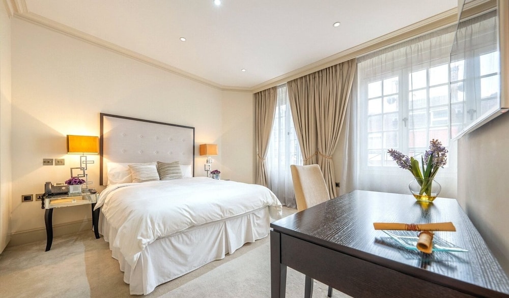 Mayfair Mansions
