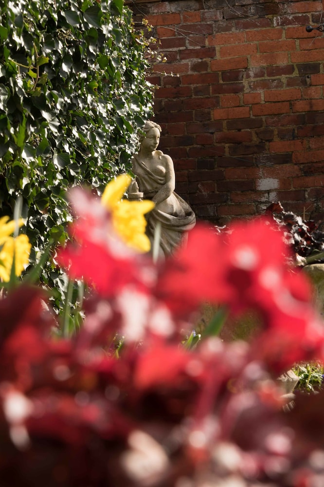 Spire House B&B