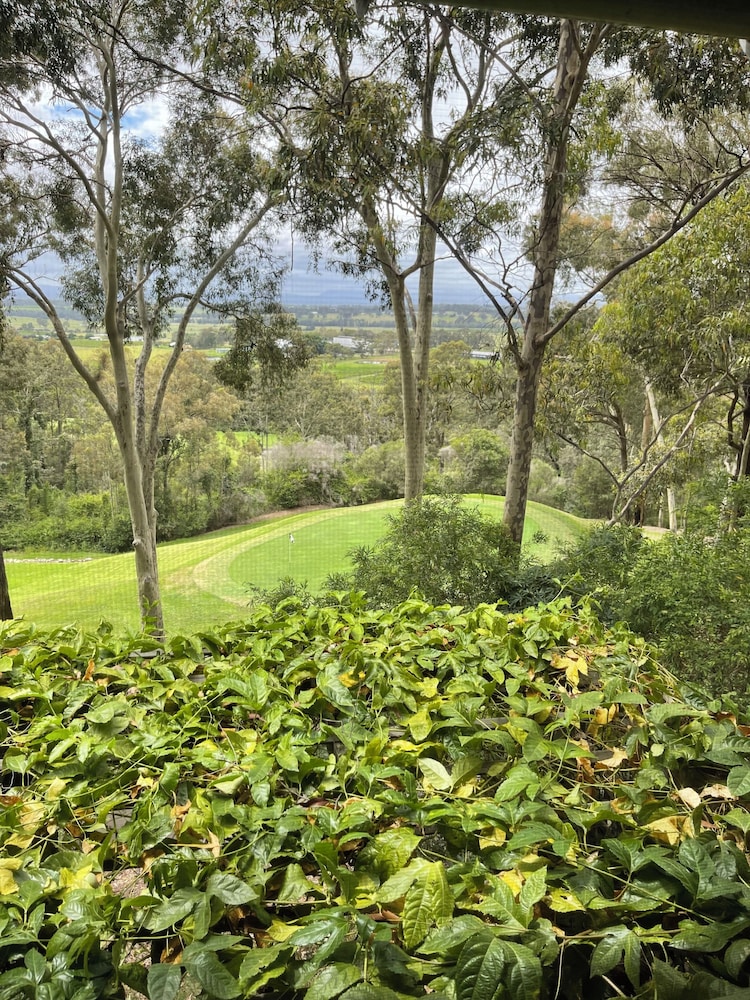 CYPRESS LAKES HUNTER VALLEY