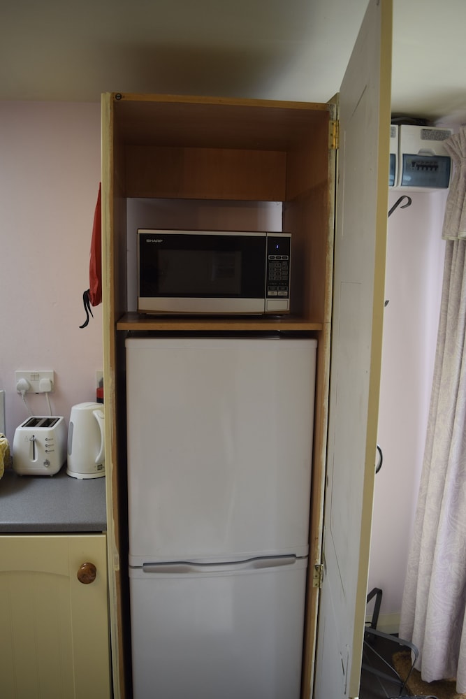 Cosy Self-contained Studio Flat in Bristol view 5