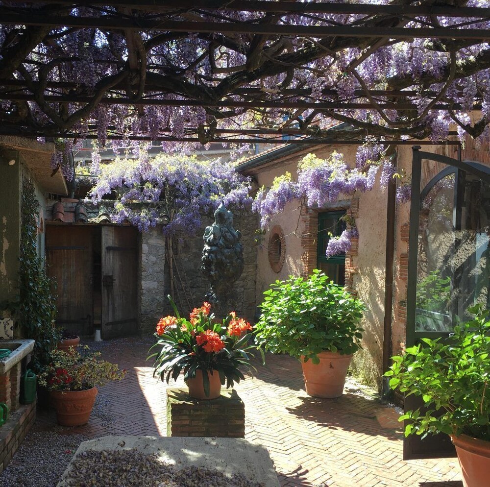 Peralta Tuscany
