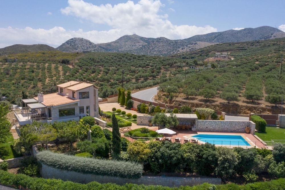 Luxury Villa Hara With Private Pool